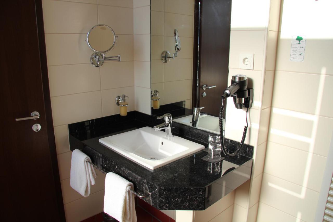 Adena Hotel Bremerhaven Bagian luar foto